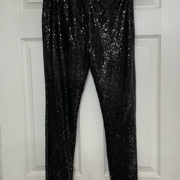 Black sequins lined pant for New Years - Picture 5 of 5